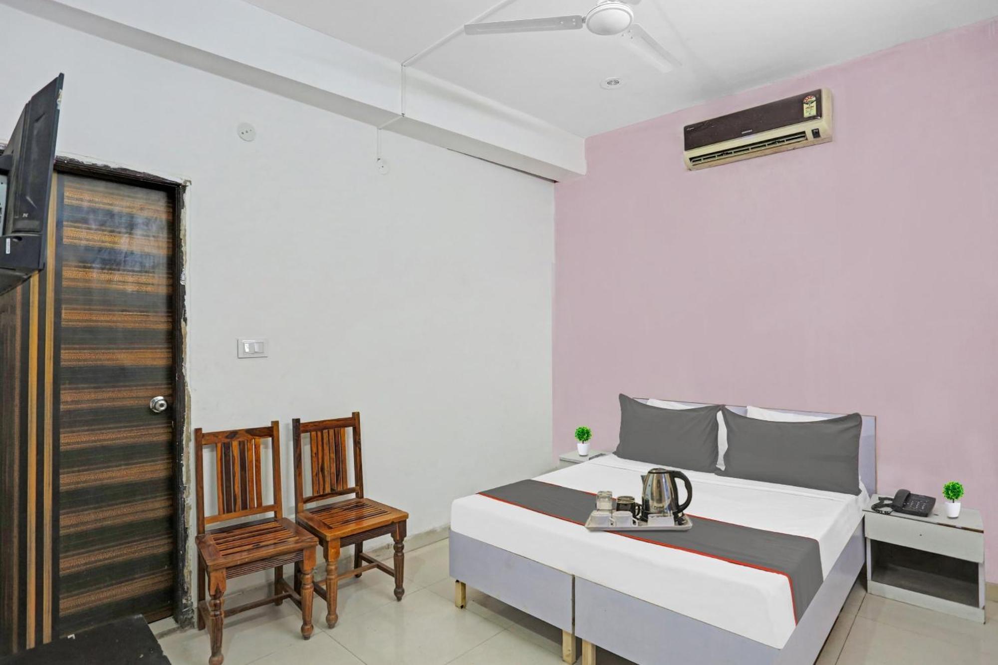 Hotel O Imperial Residency Near Dashrath Puri Metro Station Neu-Delhi Exterior foto