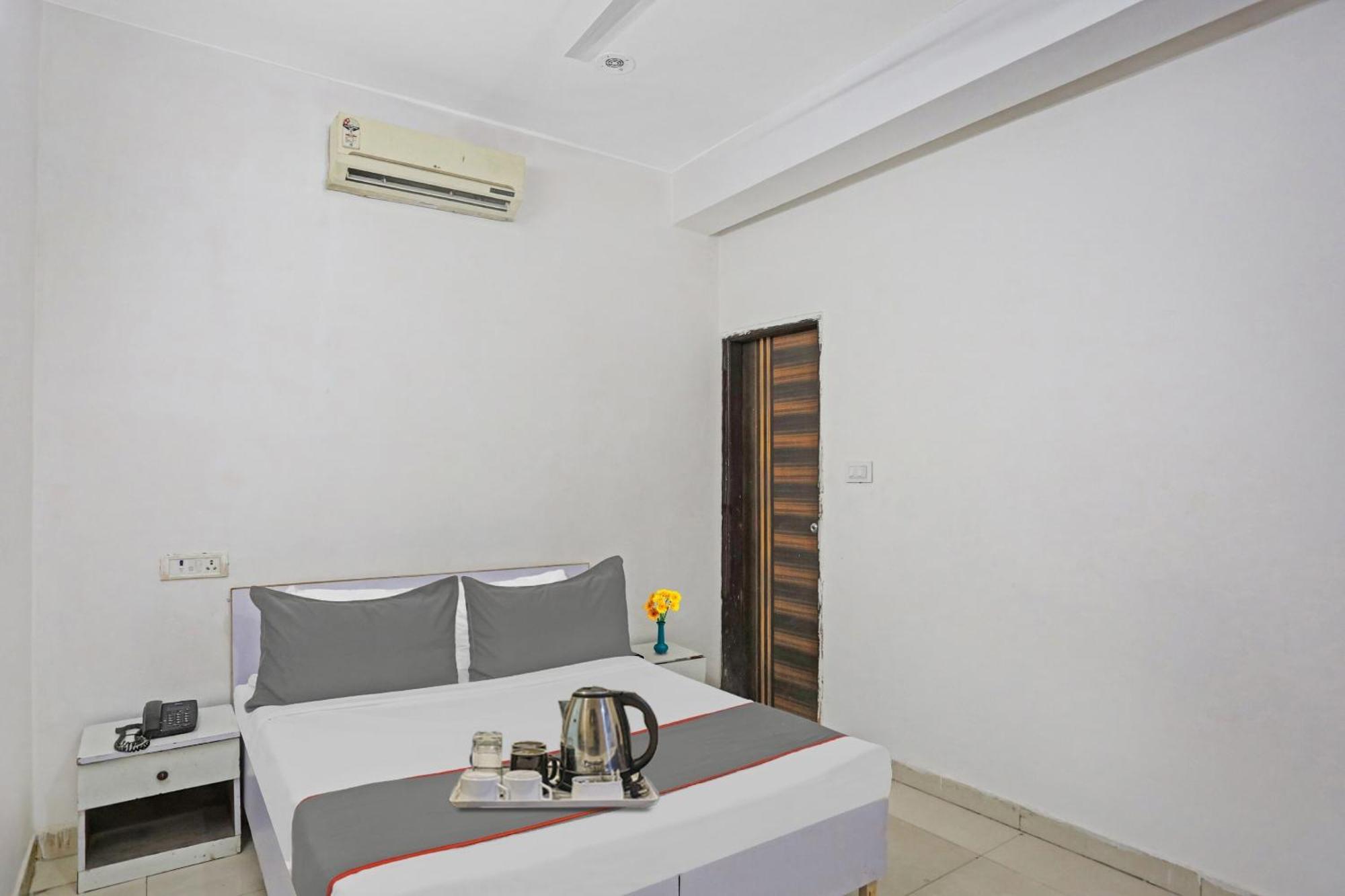 Hotel O Imperial Residency Near Dashrath Puri Metro Station Neu-Delhi Exterior foto